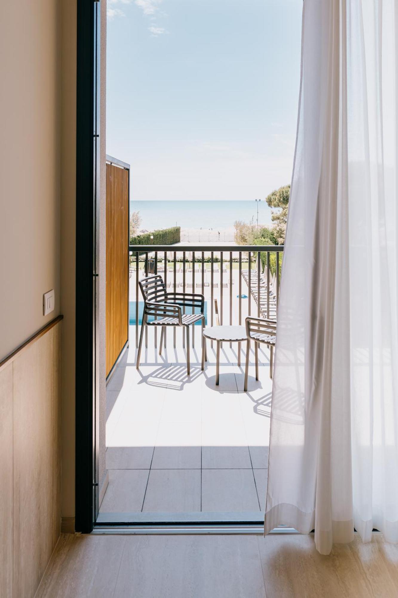 Hotel Gallia & Resort Lido di Jesolo Exterior photo